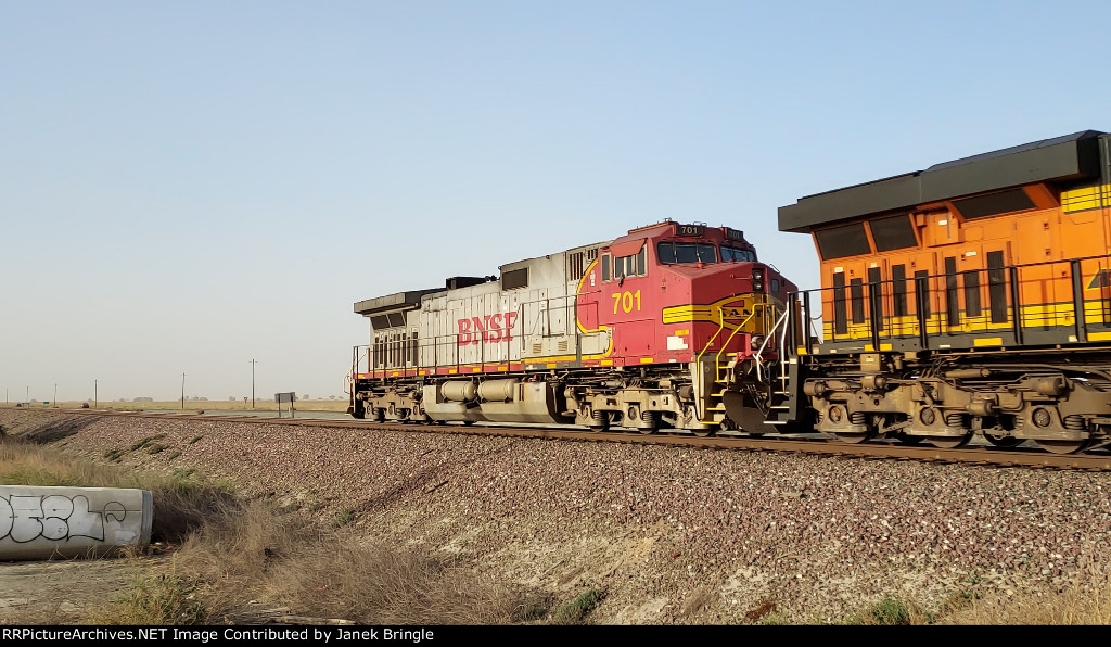 BNSF 701